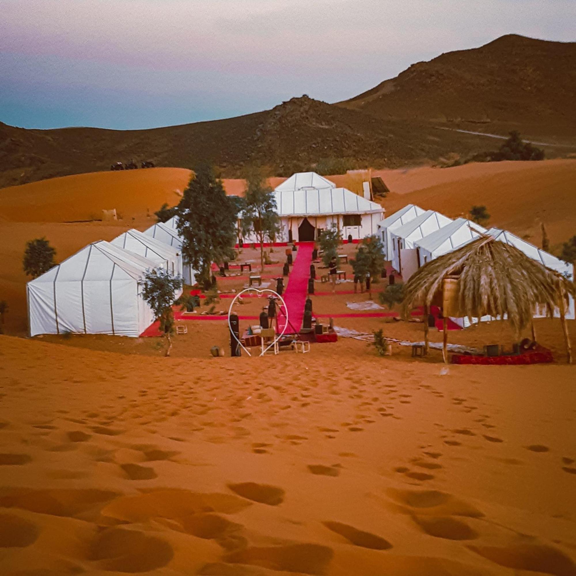 Hotel Erg Chebbi Dunes Desert Camp Merzouga Zewnętrze zdjęcie